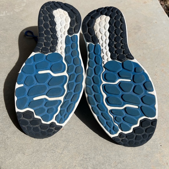 New Balance Vongo v5 running shoes men’s size 11 - Picture 4 of 7